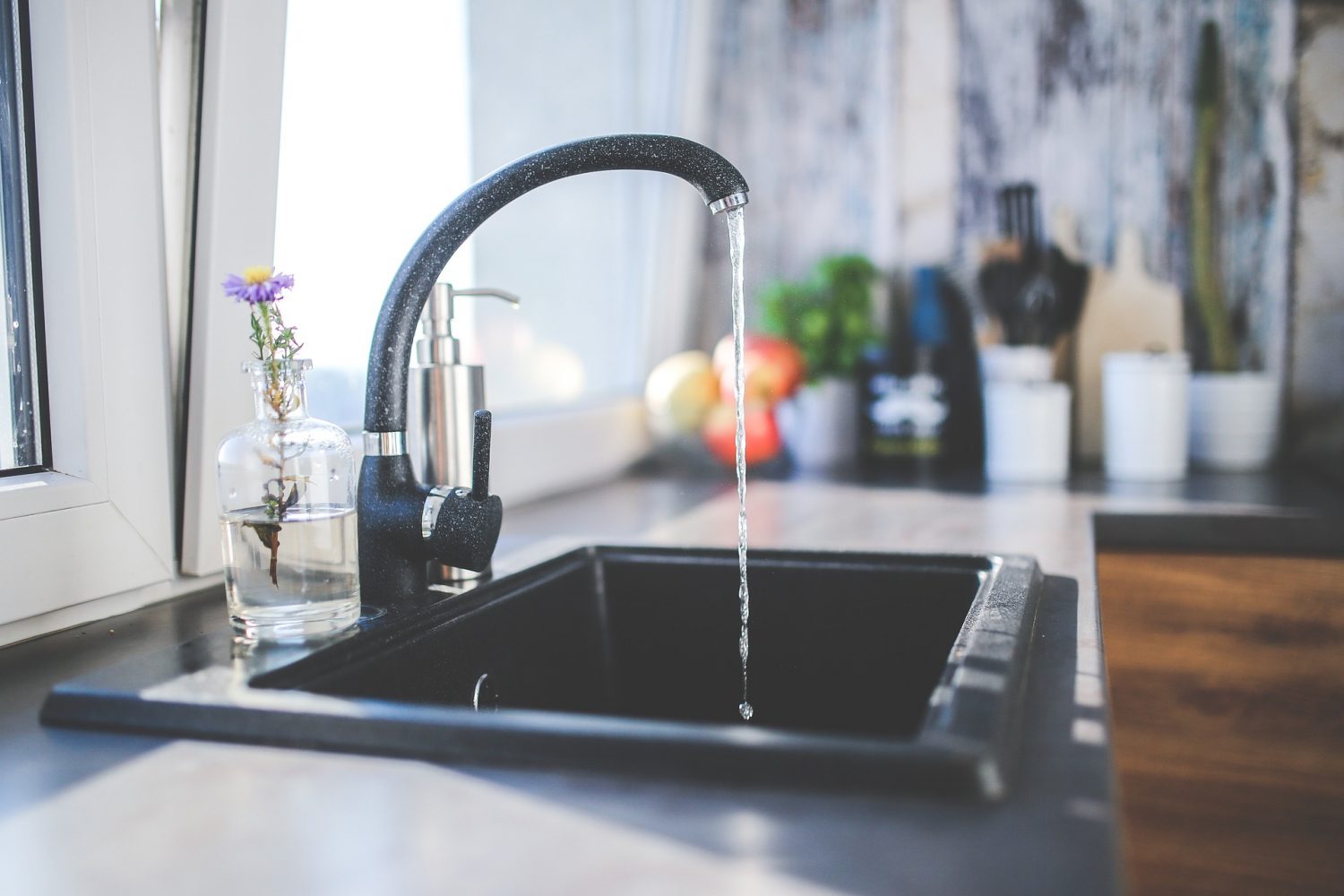 5 façons inusitées de réutiliser l'eau à la maison