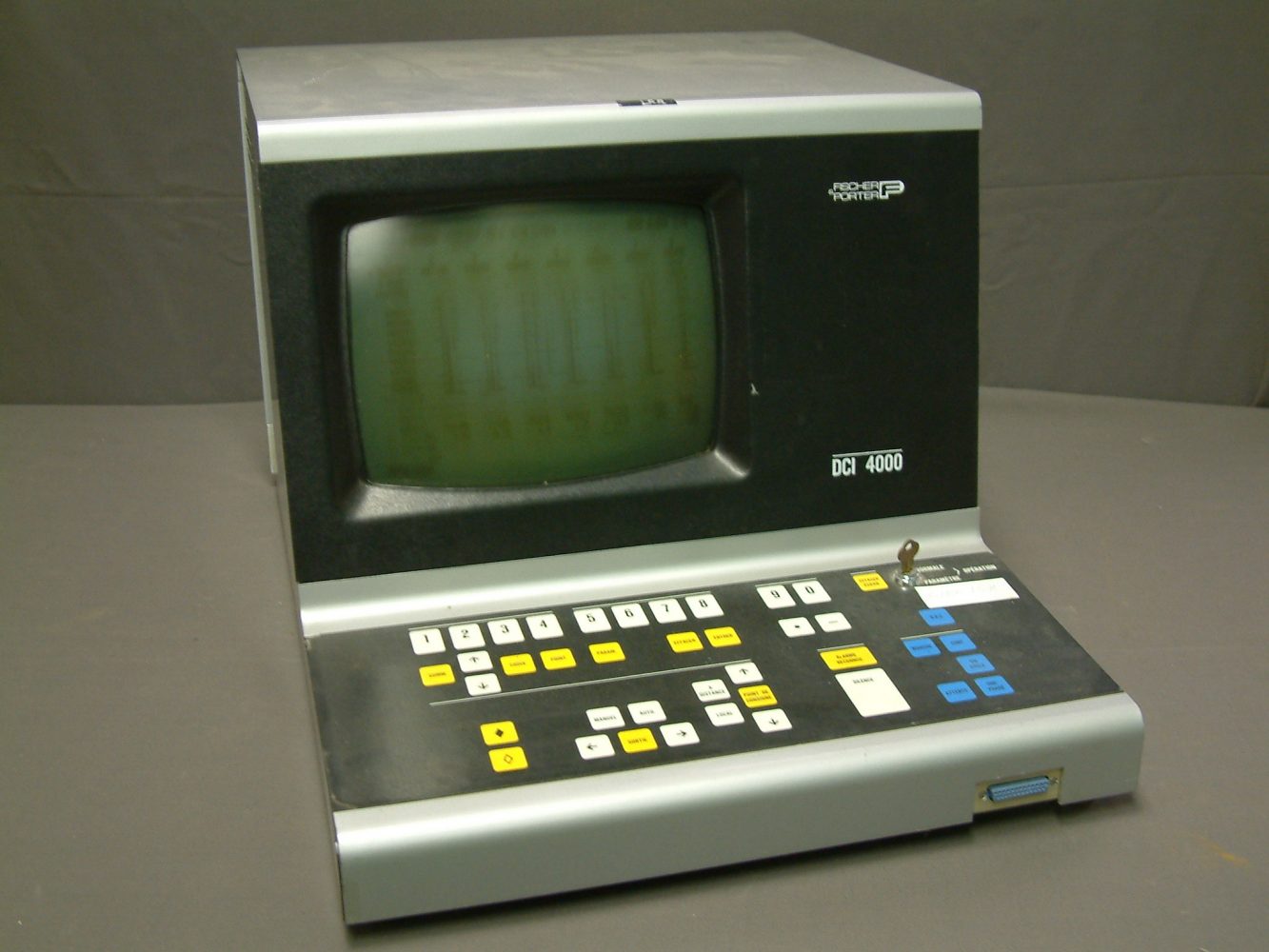 ordinateur (DCI-4000)